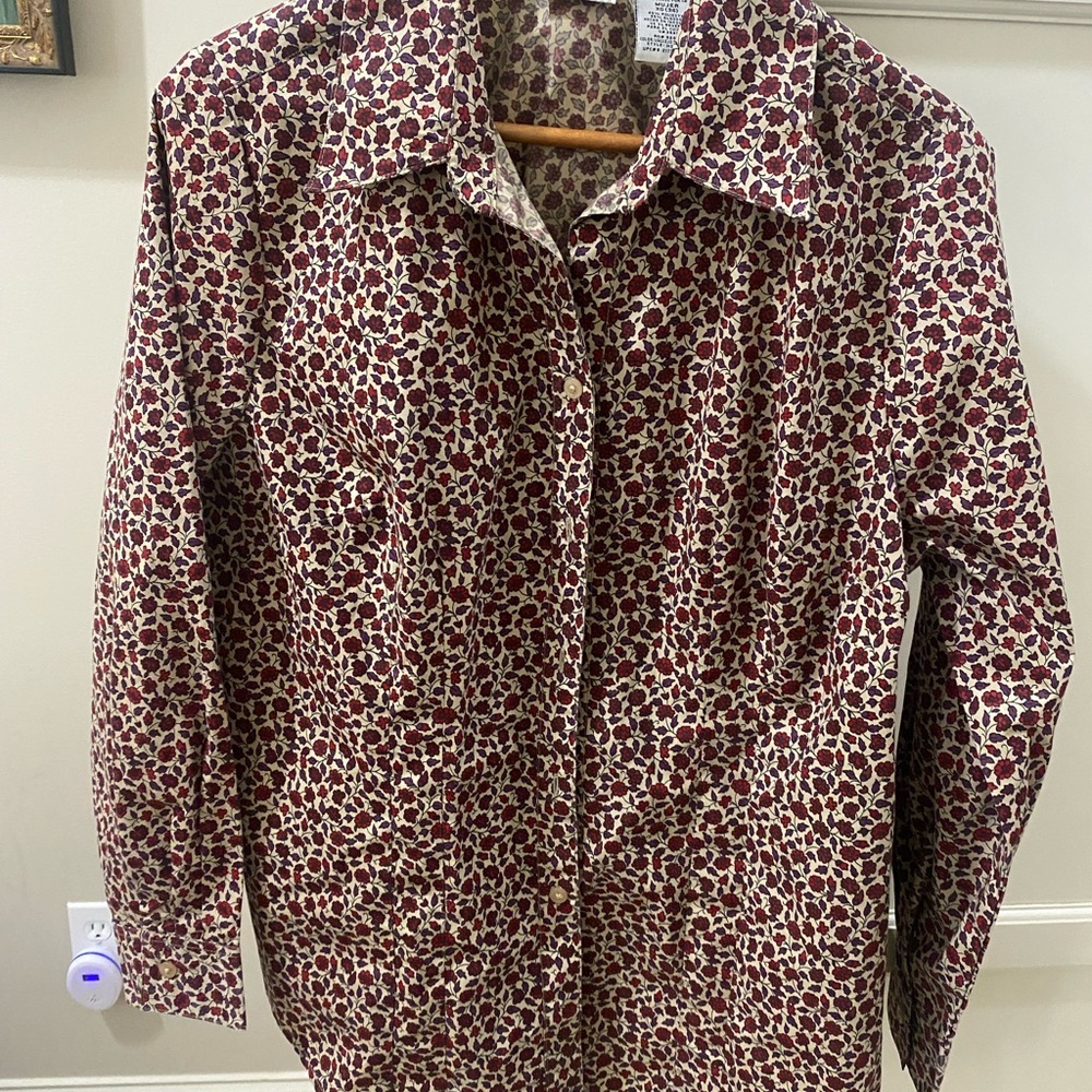 Women’s Floral Button-Up Shirt